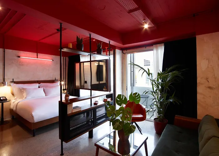 Max Brown Hotel Downtown Part Of Sircle Collection Formally Known As Dave Red