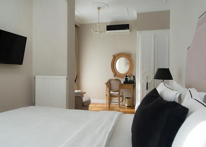 Athens Mansion Luxury Suites